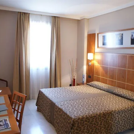 Hotel Exe Ciudad De 4*