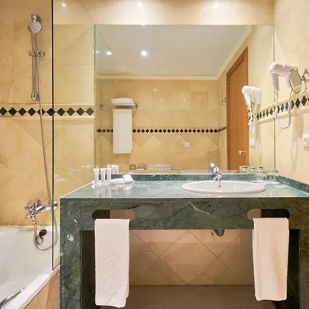 Exe Ciudad De 4* Córdoba