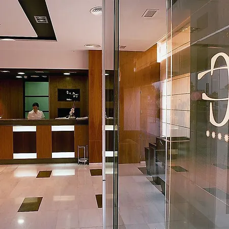 Hotel Exe Ciudad De 4*