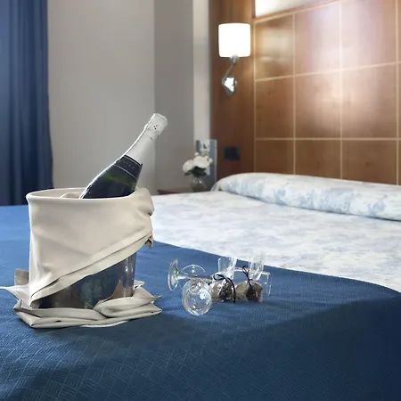 Exe Ciudad De מלון