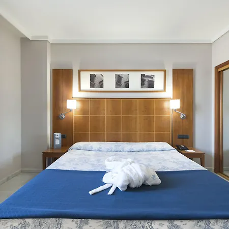 Exe Ciudad De מלון 4*